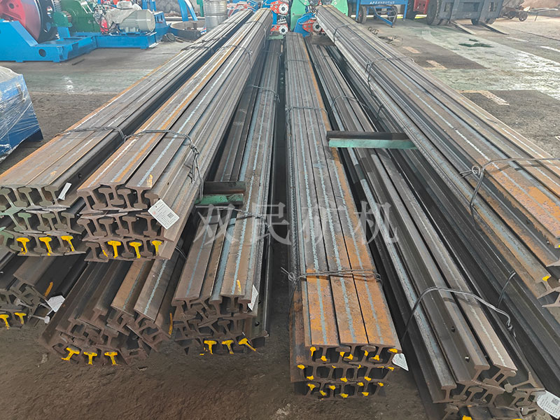 道軌、道夾板